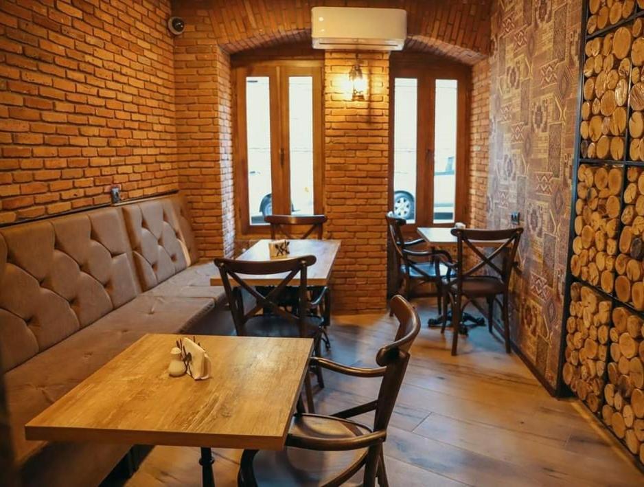 Epic Meidan Hotel ティビリシ エクステリア 写真